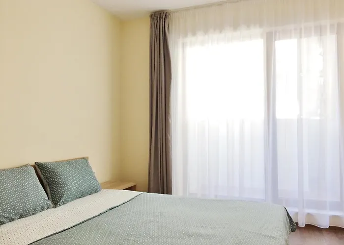 Flat & Free Parking *