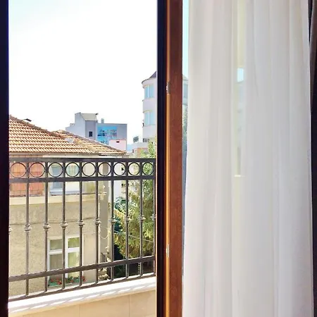 Apartment Flat & Free Parking Warna