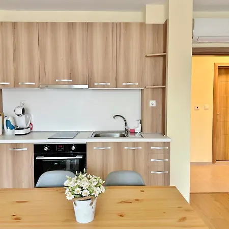 Flat & Free Parking *